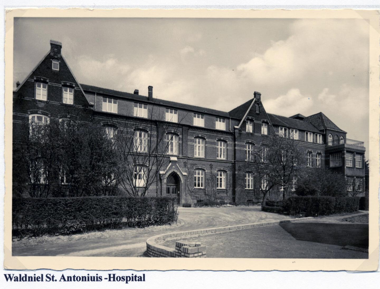 Altes Krankenhaus Kopie (c) Karl-Heinz Schroers